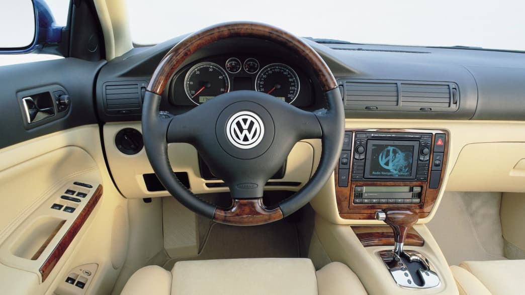 VW Passat Variant 2.3 V5 Highline (09/00 - 02/03) 4 VW Passat Variant 2.3 V5 Highline (09/00 - 02/03) 4