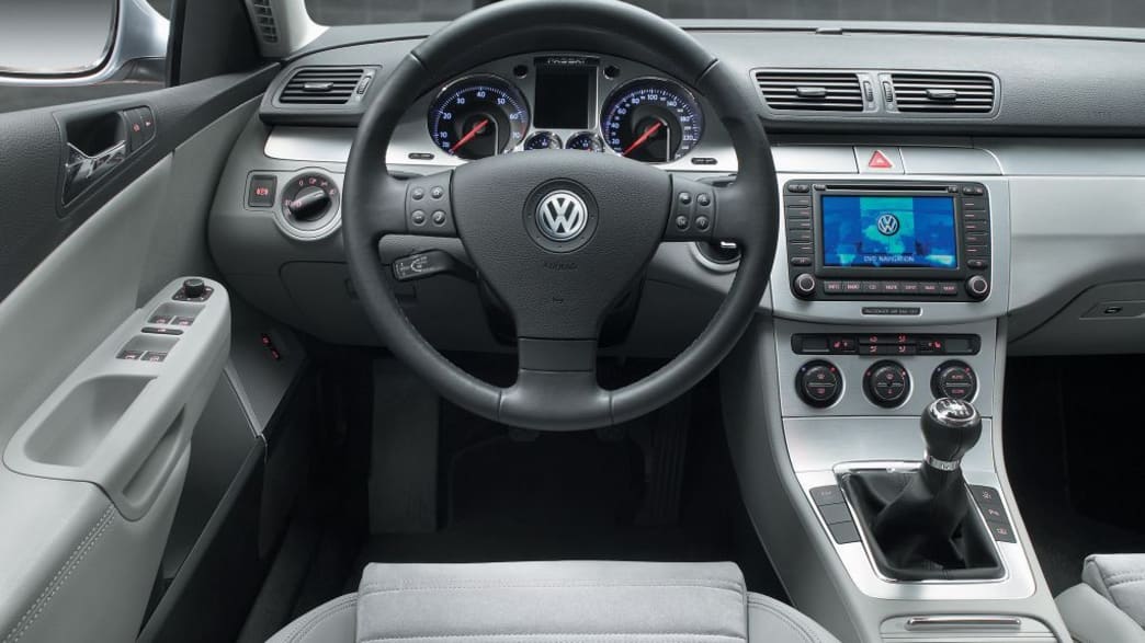VW Passat 1.8 TSI Trendline (10/07 - 02/10) 5 VW Passat 1.8 TSI Trendline (10/07 - 02/10) 5