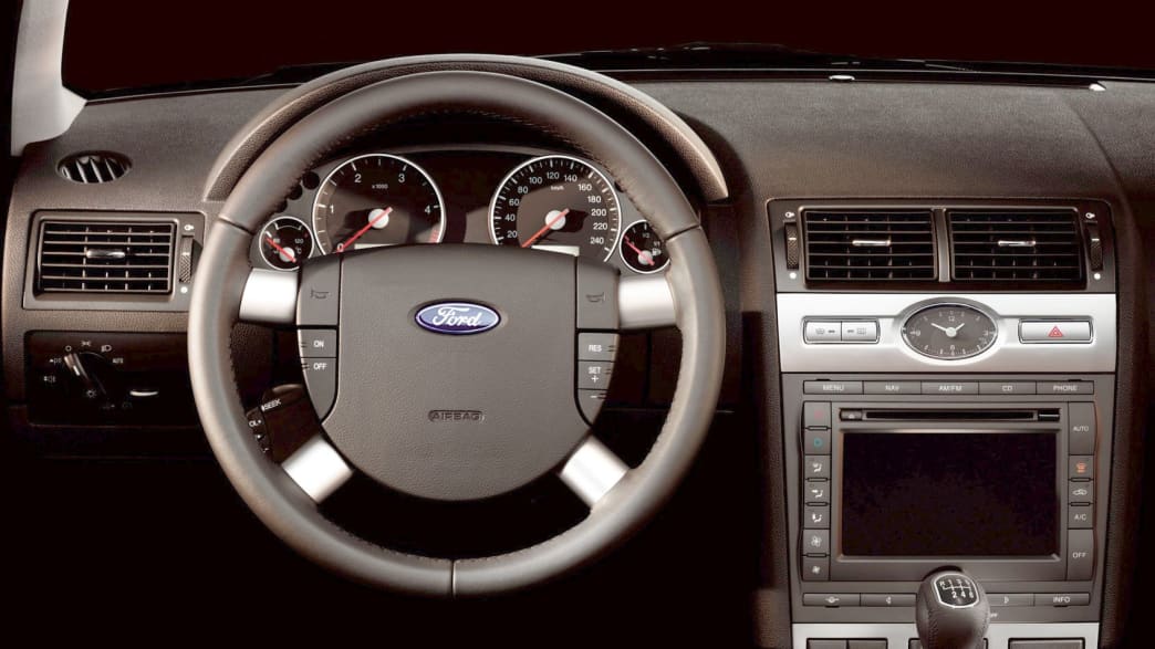 Ford Mondeo 1.8 Ghia (05/05 - 06/07) 4 Ford Mondeo 1.8 Ghia (05/05 - 06/07) 4