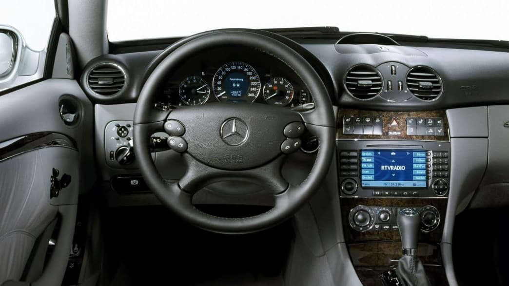 Mercedes-Benz CLK 500 Coupé Avantgarde 7G-TRONIC (04/05 - 04/06) 5 Mercedes-Benz CLK 500 Coupé Avantgarde 7G-TRONIC (04/05 - 04/06) 5