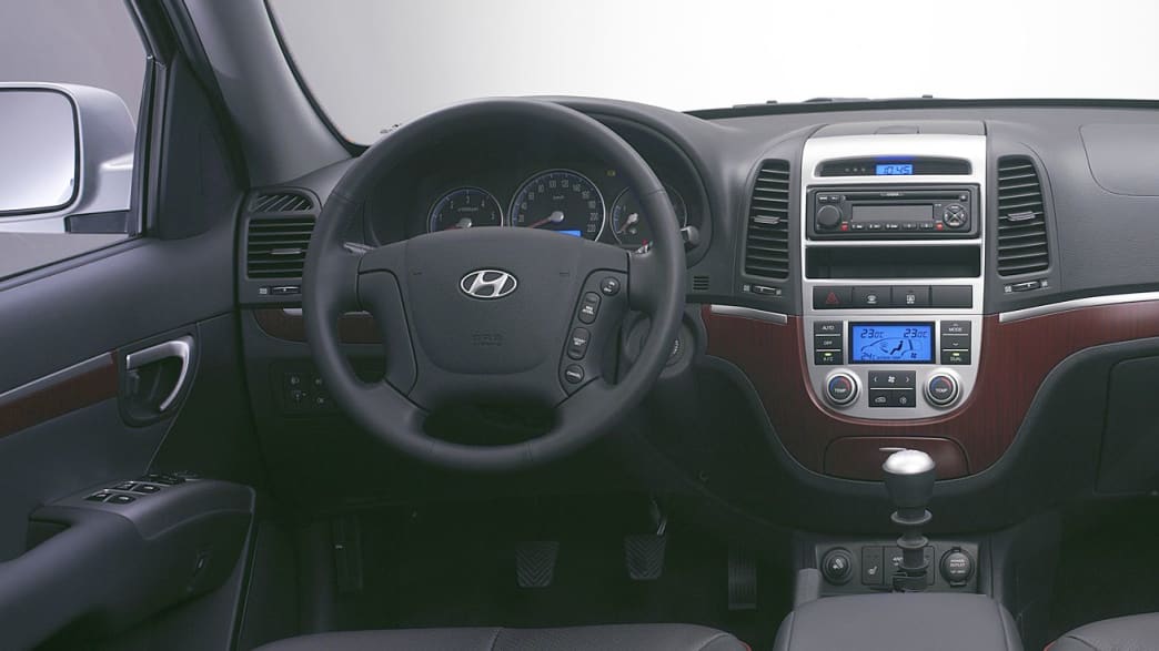 Hyundai Santa Fe 2.2 CRDi GLS 2WD (5-Sitzer) (03/06 - 10/06) 4 Hyundai Santa Fe 2.2 CRDi GLS 2WD (5-Sitzer) (03/06 - 10/06) 4