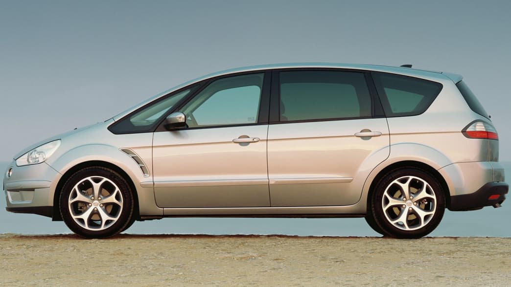 Ford S-MAX 2.0 TDCi DPF Ambiente Durashift-6-tronic (03/07 - 02/08) 3 Ford S-MAX 2.0 TDCi DPF Ambiente Durashift-6-tronic (03/07 - 02/08) 3