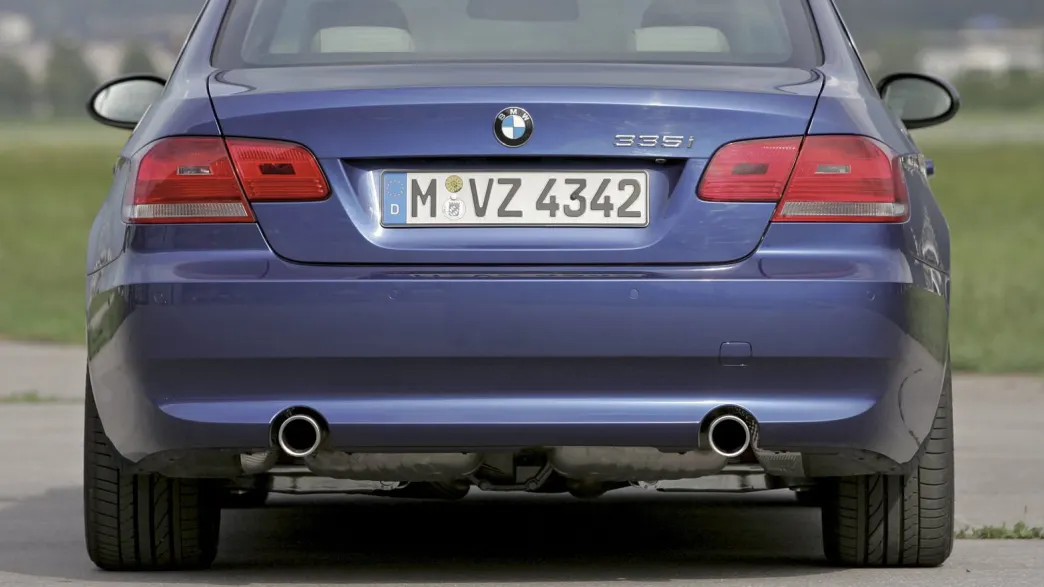 BMW 335i Coupé (09/06 - 10/07): Technische Daten, Bilder, Preise