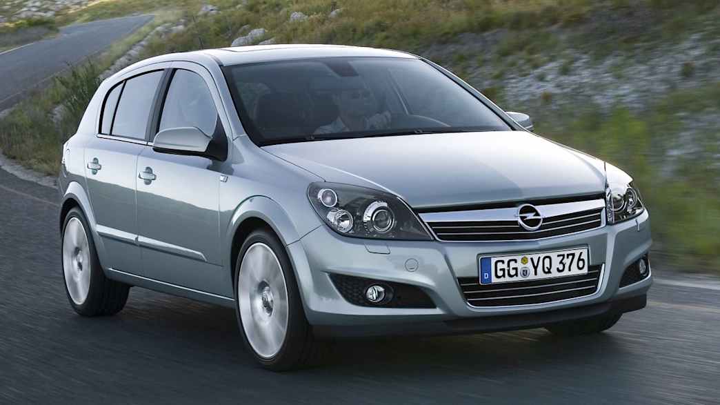 Opel Astra 1.3 CDTI Innovation "110 Jahre" Easytronic (12/08 - 10/09) 1 Opel Astra 1.3 CDTI Innovation "110 Jahre" Easytronic (12/08 - 10/09) 1