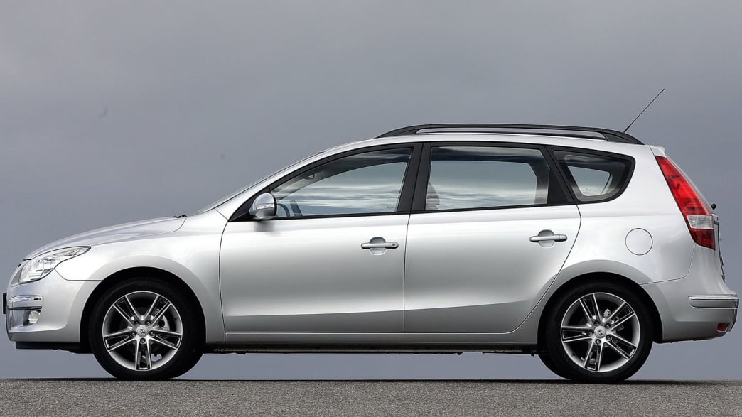 Hyundai i30 cw 1.6 CRDi Comfort (03/08 - 07/09) 3 Hyundai i30 cw 1.6 CRDi Comfort (03/08 - 07/09) 3