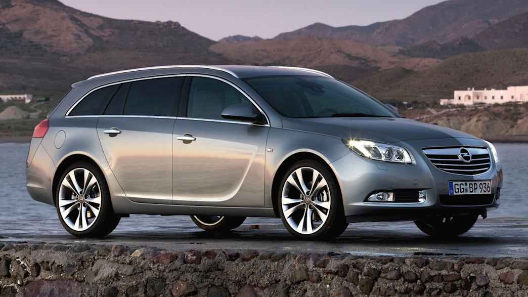 Opel Insignia Sports Tourer 2.0 Turbo Design Edition 4x4 (12/10 - 08/11) 1 Opel Insignia Sports Tourer 2.0 Turbo Design Edition 4x4 (12/10 - 08/11) 1