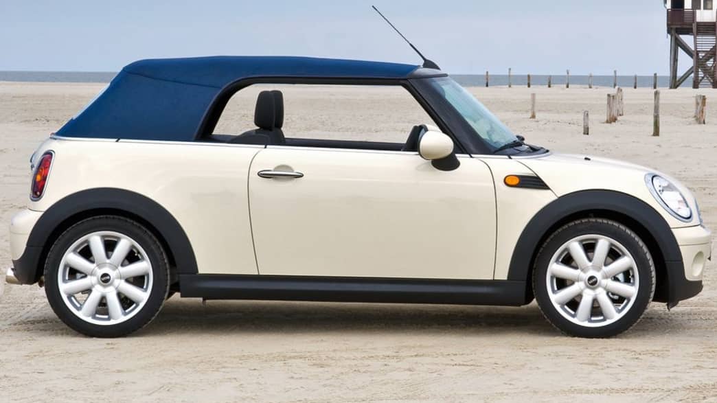 MINI Cabrio Cooper S (03/09 - 08/09) 3 MINI Cabrio Cooper S (03/09 - 08/09) 3