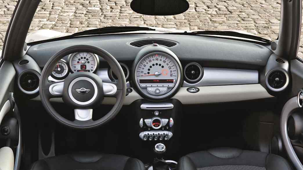 MINI Cabrio Cooper S (03/09 - 08/09) 5 MINI Cabrio Cooper S (03/09 - 08/09) 5