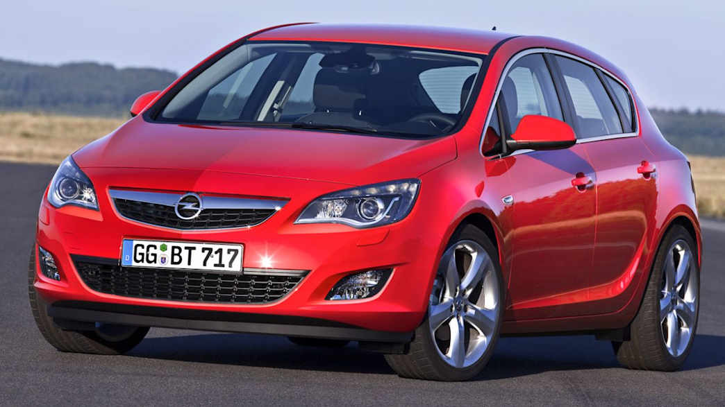 Opel Astra 1.7 CDTI Cosmo (12/09 - 06/10) 2 Opel Astra 1.7 CDTI Cosmo (12/09 - 06/10) 2