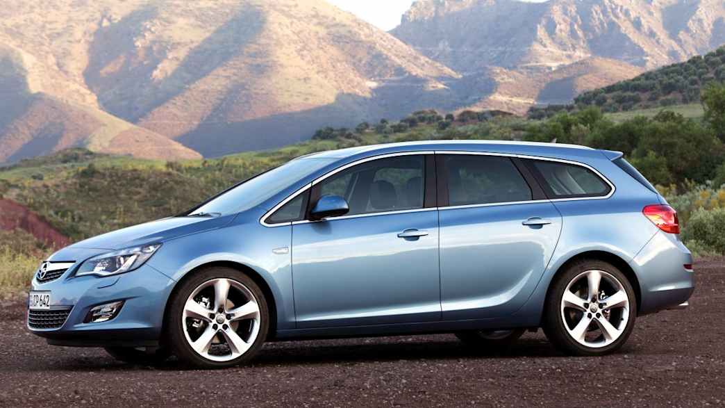 Opel Astra Sports Tourer 1.3 CDTI ecoFlex Start&Stop Design Edition (12/10 - 11/11) 3 Opel Astra Sports Tourer 1.3 CDTI ecoFlex Start&Stop Design Edition (12/10 - 11/11) 3