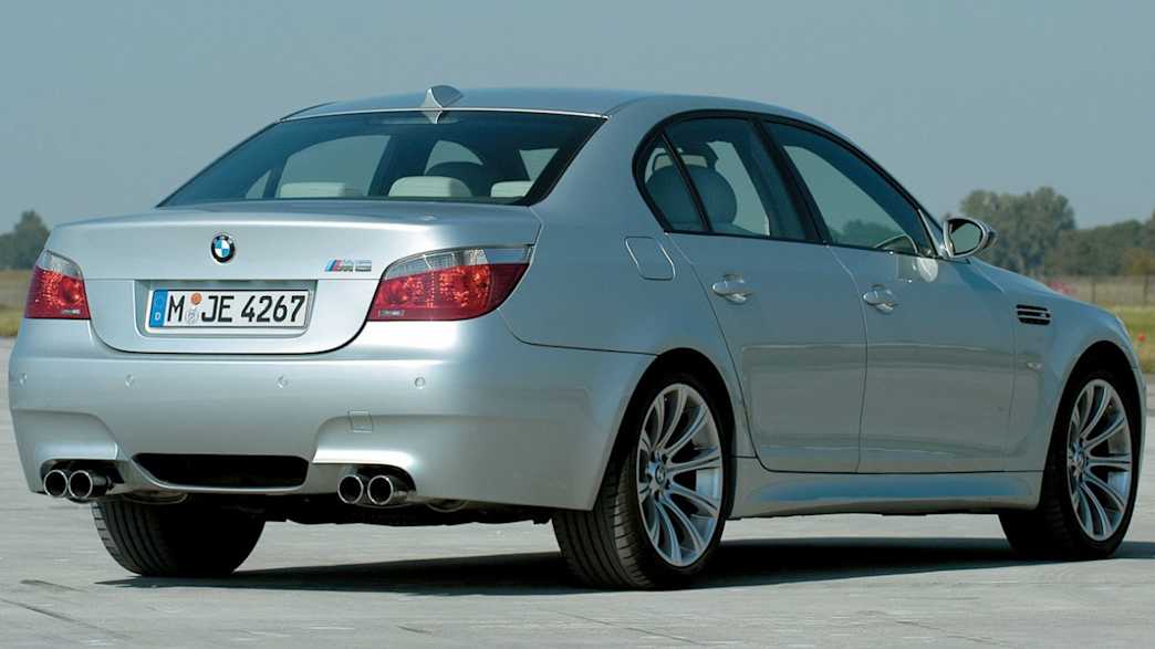 BMW M5 SMG (01/05 - 03/07) 4 BMW M5 SMG (01/05 - 03/07) 4