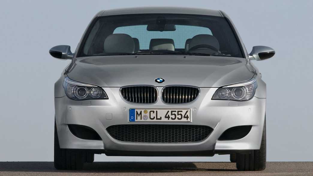 BMW M5 Touring SMG (03/10 - 07/10) 1 BMW M5 Touring SMG (03/10 - 07/10) 1
