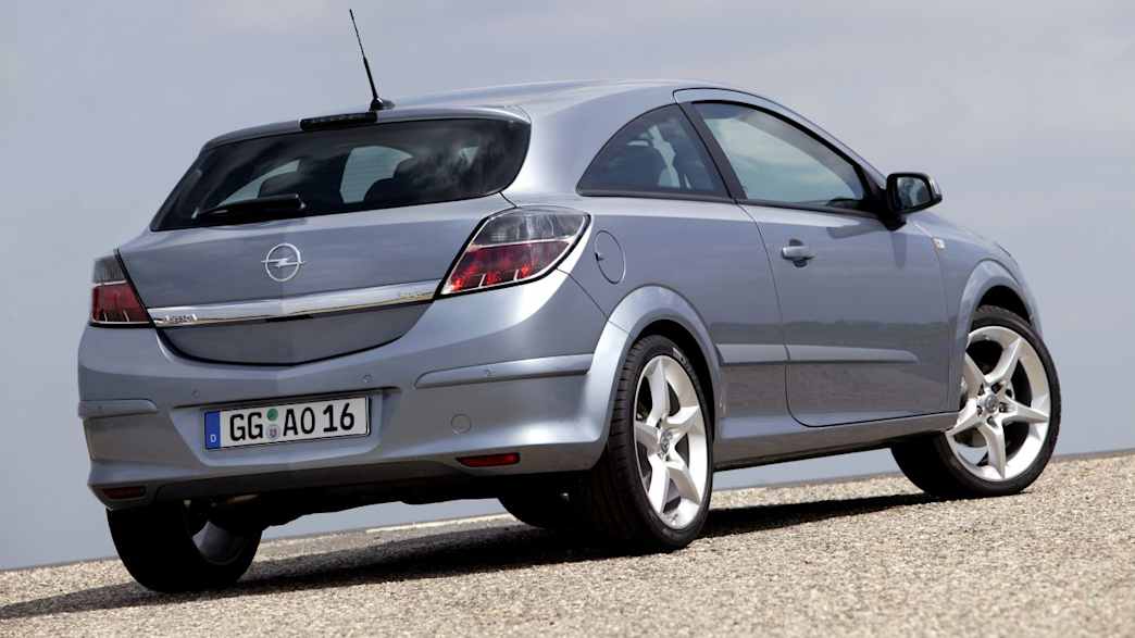 Opel Astra GTC 1.4 Twinport Easytronic (05/05 - 02/07) 4 Opel Astra GTC 1.4 Twinport Easytronic (05/05 - 02/07) 4