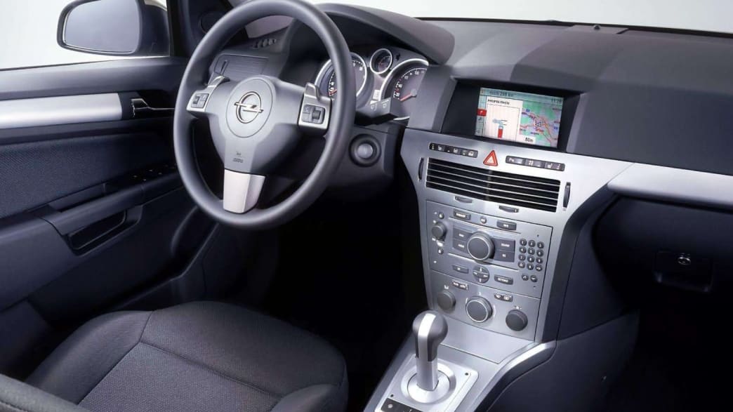 Opel Astra GTC 1.4 Twinport Easytronic (05/05 - 02/07) 5 Opel Astra GTC 1.4 Twinport Easytronic (05/05 - 02/07) 5