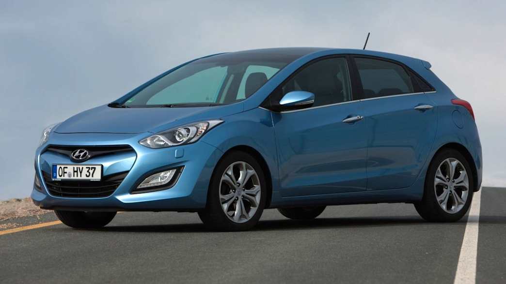 Hyundai i30 1.6 CRDi blue Trend (03/12 - 05/15) 2 Hyundai i30 1.6 CRDi blue Trend (03/12 - 05/15) 2