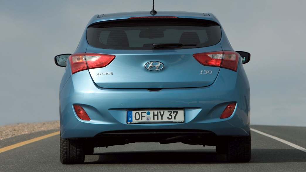 Hyundai i30 1.6 CRDi blue Trend (03/12 - 05/15) 4 Hyundai i30 1.6 CRDi blue Trend (03/12 - 05/15) 4