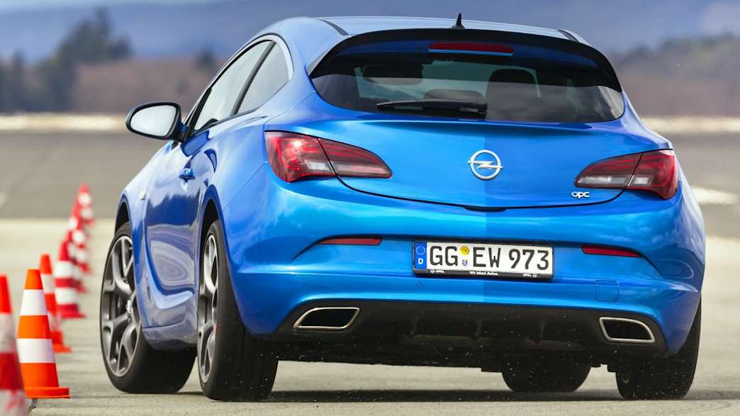 Opel Astra OPC (03/12 - 08/15) 4 Opel Astra OPC (03/12 - 08/15) 4