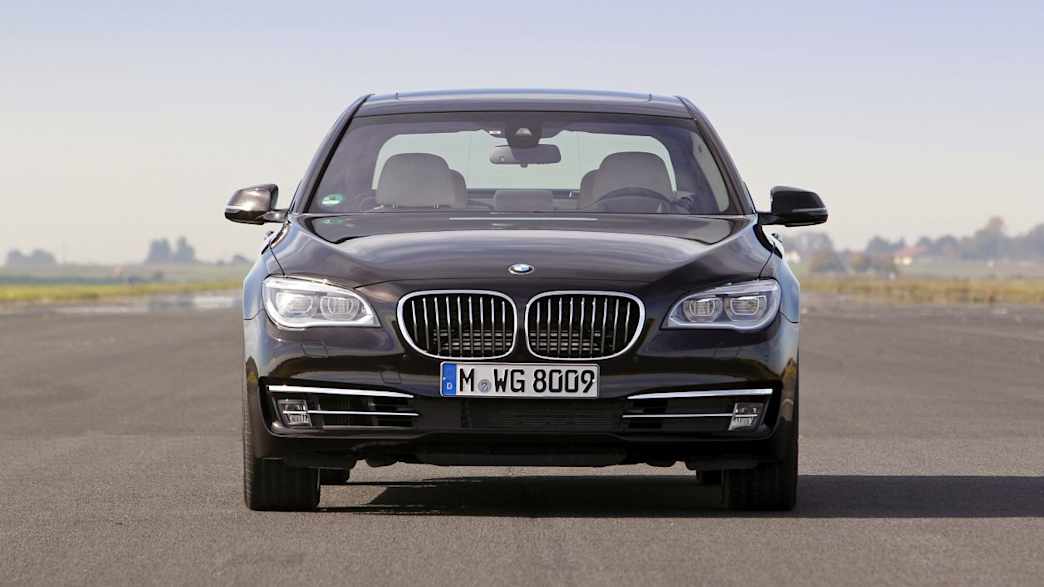 BMW 740i Steptronic (07/12 - 06/15) 1 BMW 740i Steptronic (07/12 - 06/15) 1