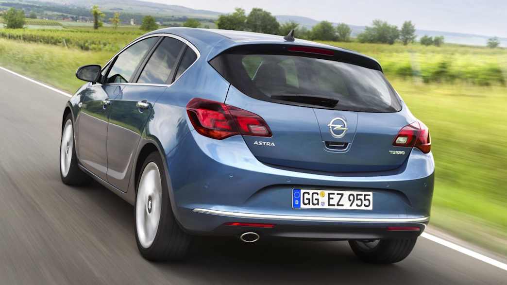 Opel Astra 2.0 BiTurbo CDTI ecoFlex Start&Stop (11/12 - 06/15) 4 Opel Astra 2.0 BiTurbo CDTI ecoFlex Start&Stop (11/12 - 06/15) 4