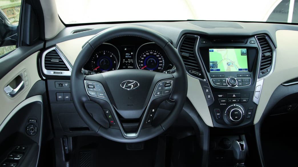 Hyundai Santa Fe 2.0 CRDi Trend 2WD (10/12 - 07/13) 5 Hyundai Santa Fe 2.0 CRDi Trend 2WD (10/12 - 07/13) 5