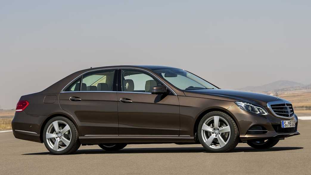 Mercedes-Benz E 250 Avantgarde 7G-TRONIC PLUS (04/13 - 10/15) 3 Mercedes-Benz E 250 Avantgarde 7G-TRONIC PLUS (04/13 - 10/15) 3