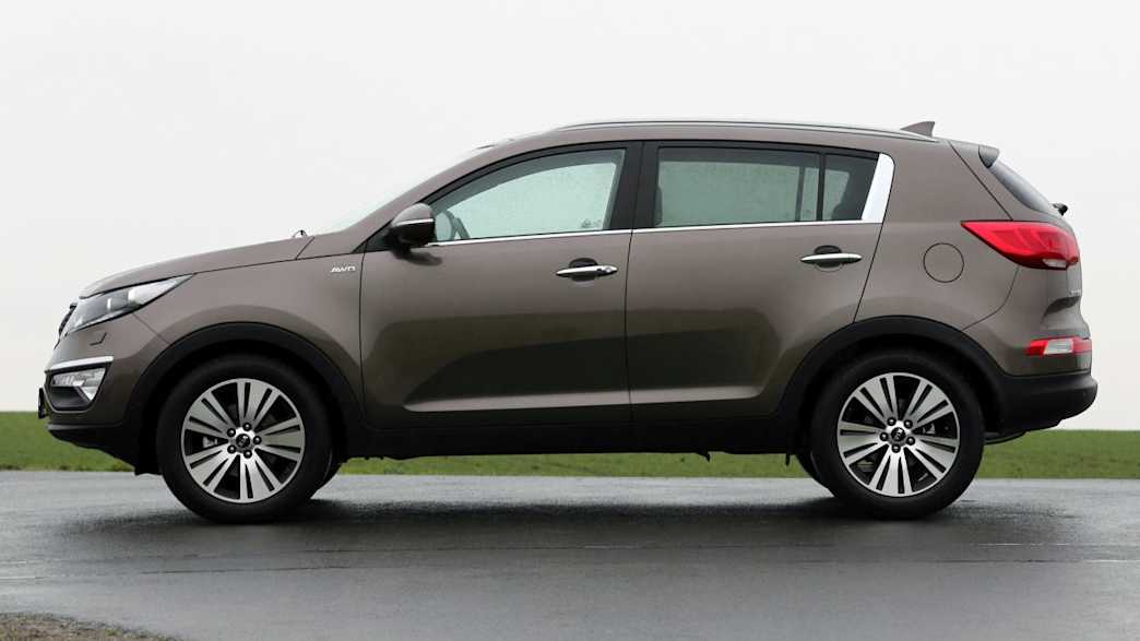 KIA Sportage 1.6 GDI Spirit 2WD (04/15 - 01/16) 3 KIA Sportage 1.6 GDI Spirit 2WD (04/15 - 01/16) 3