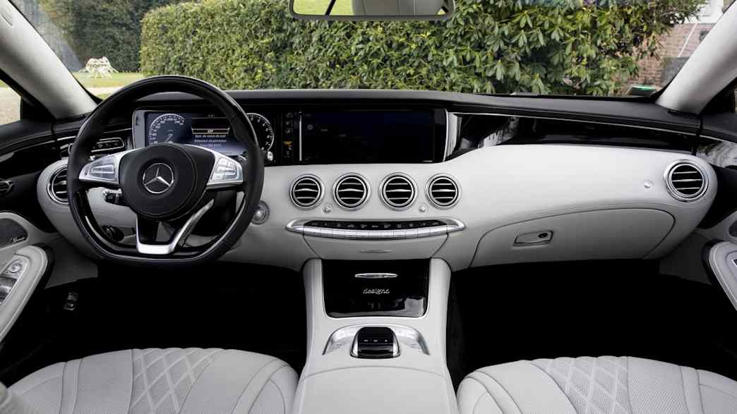 Mercedes-Benz S 500 Coupé AMG Line 4MATIC 9G-TRONIC (10/16 - 09/17) 5 Mercedes-Benz S 500 Coupé AMG Line 4MATIC 9G-TRONIC (10/16 - 09/17) 5