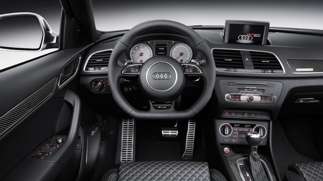 Audi RS Q3 quattro S tronic (02/15 - 10/16) 5 Audi RS Q3 quattro S tronic (02/15 - 10/16) 5