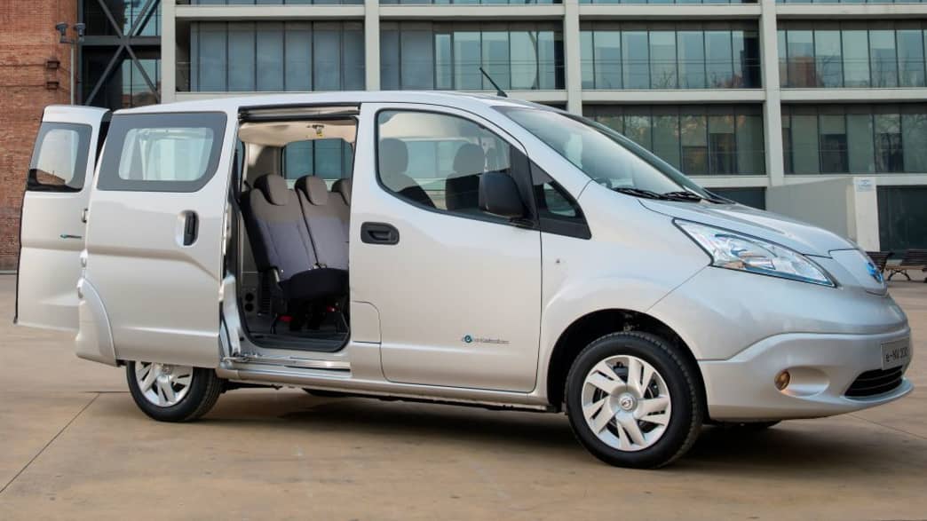 Nissan e-NV200 Kombi (24 kWh) Premium (zzgl. Batteriemiete) (07/14 - 03/18) 3 Nissan e-NV200 Kombi (24 kWh) Premium (zzgl. Batteriemiete) (07/14 - 03/18) 3