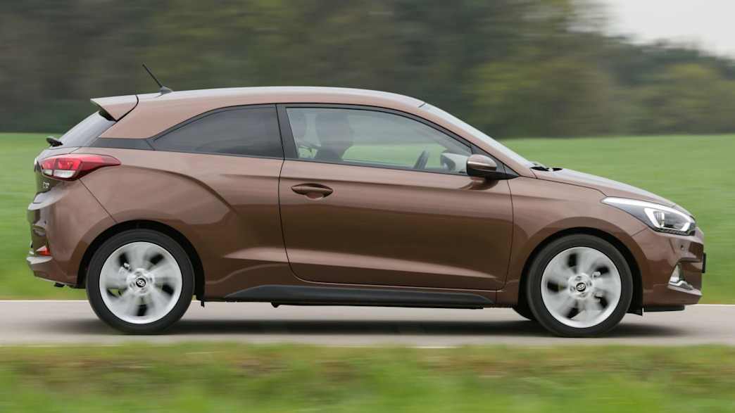 Hyundai i20 Coupe 1.4 CRDi Style (05/15 - 06/18) 3 Hyundai i20 Coupe 1.4 CRDi Style (05/15 - 06/18) 3