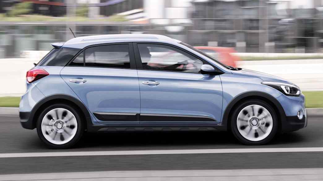Hyundai i20 Active 1.4 CRDi YES! Plus (03/17 - 01/18) 3 Hyundai i20 Active 1.4 CRDi YES! Plus (03/17 - 01/18) 3