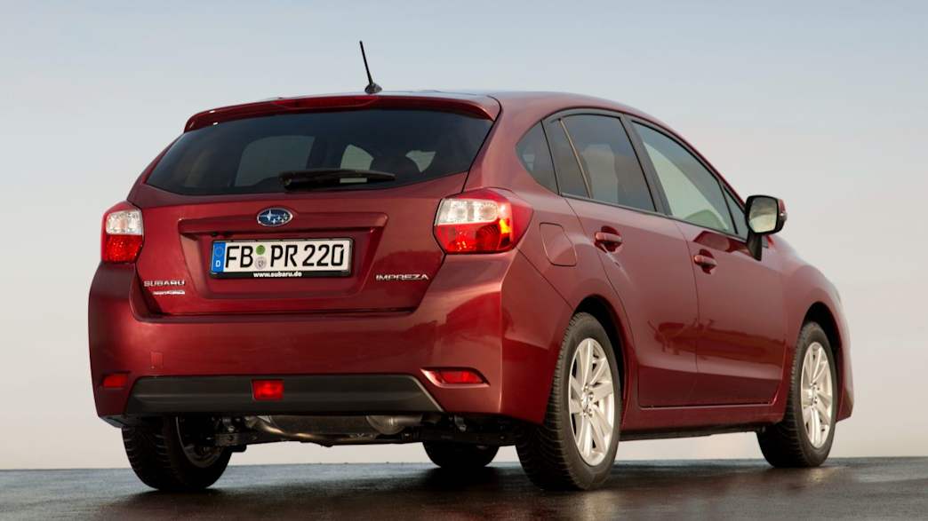 Subaru Impreza 2.0i Comfort Lineartronic (01/16 - 12/17) 4 Subaru Impreza 2.0i Comfort Lineartronic (01/16 - 12/17) 4