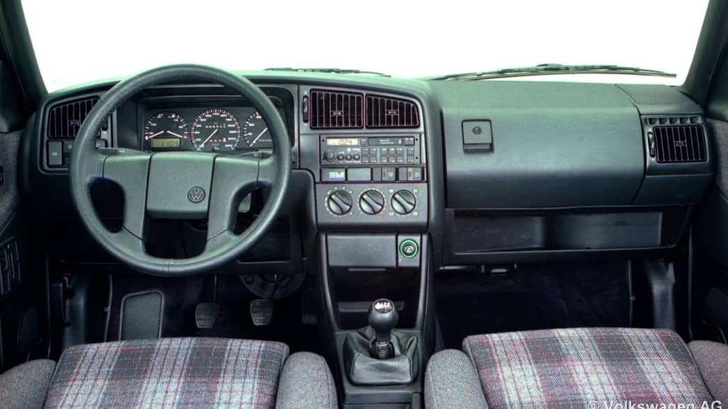 VW Passat Variant 2.0 16V Kat. GL (08/89 - 08/93) 2 VW Passat Variant 2.0 16V Kat. GL (08/89 - 08/93) 2
