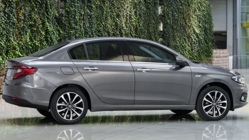 Fiat Tipo 1.6 Multijet Lounge (02/16 - 08/18) 3 Fiat Tipo 1.6 Multijet Lounge (02/16 - 08/18) 3