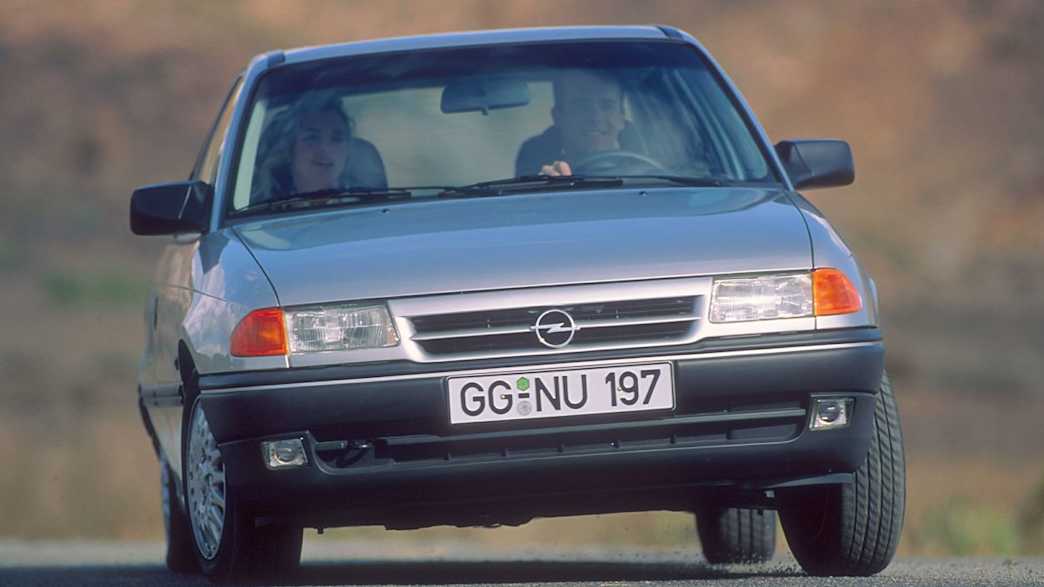 Opel Astra 1.8 CD (04/92 - 08/94) 1 Opel Astra 1.8 CD (04/92 - 08/94) 1