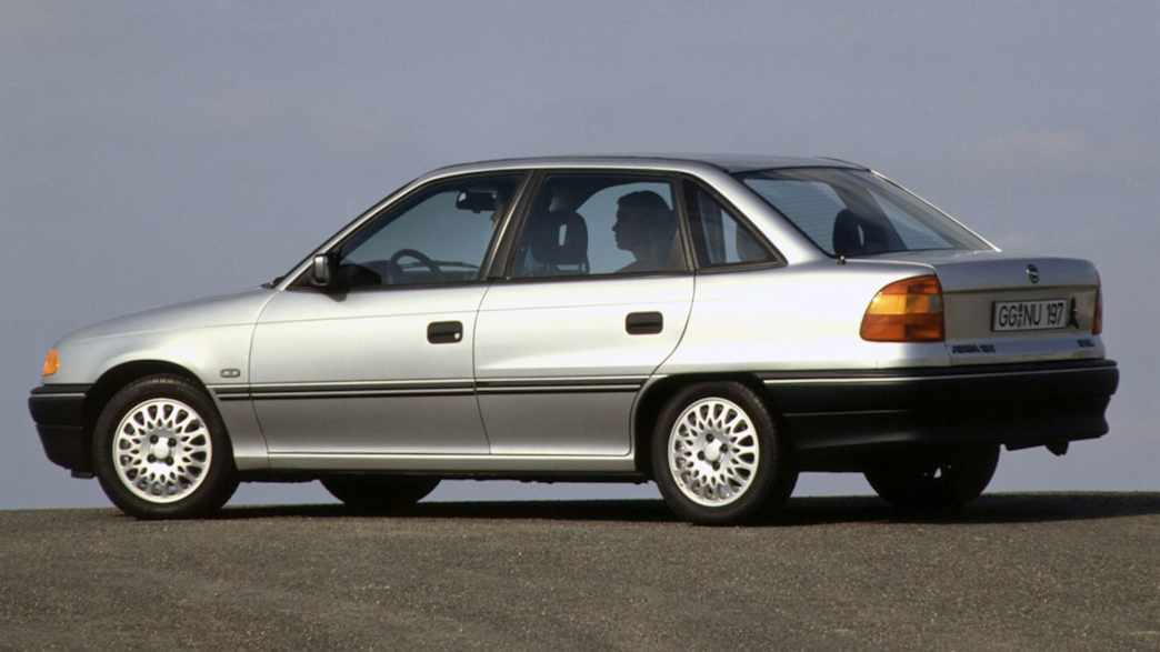 Opel Astra 1.8 CD (04/92 - 08/94) 4 Opel Astra 1.8 CD (04/92 - 08/94) 4