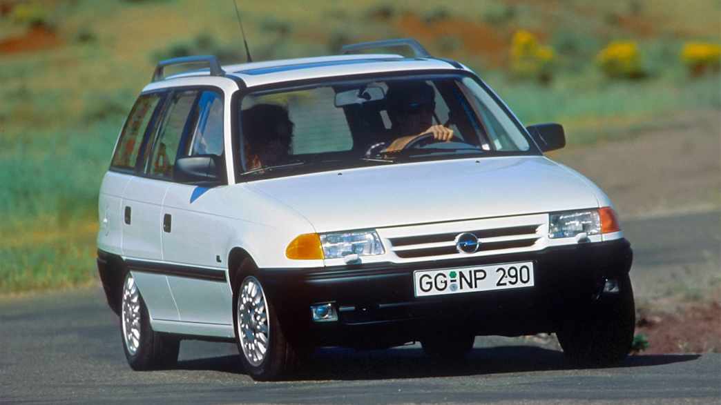 Opel Astra Caravan 1.7 Turbo Diesel California (03/94 - 10/94) 1 Opel Astra Caravan 1.7 Turbo Diesel California (03/94 - 10/94) 1