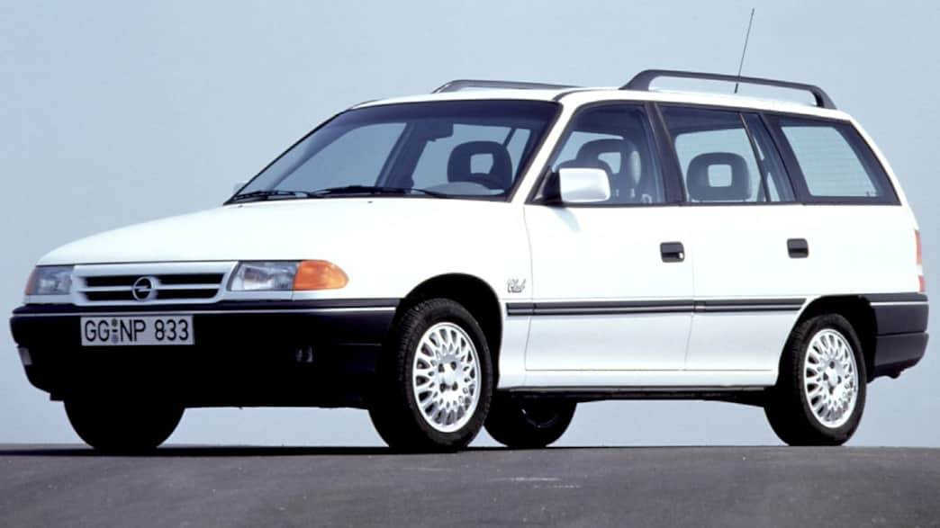 Opel Astra Caravan 1.7 Turbo Diesel California (03/94 - 10/94) 2 Opel Astra Caravan 1.7 Turbo Diesel California (03/94 - 10/94) 2