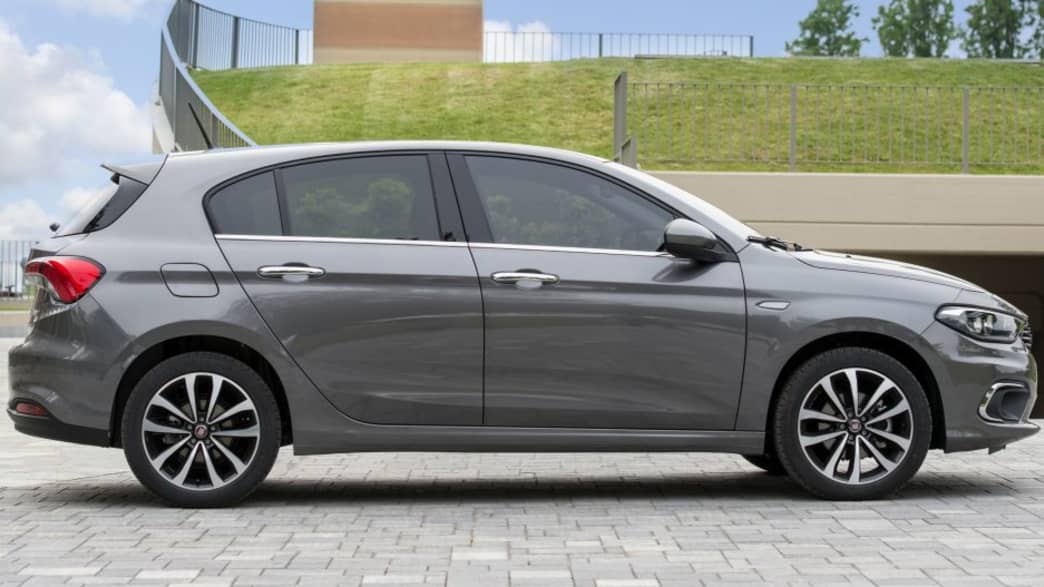 Fiat Tipo 1.6 MultiJet Start&Stopp Lounge DCT (05/19 - 11/20) 3 Fiat Tipo 1.6 MultiJet Start&Stopp Lounge DCT (05/19 - 11/20) 3