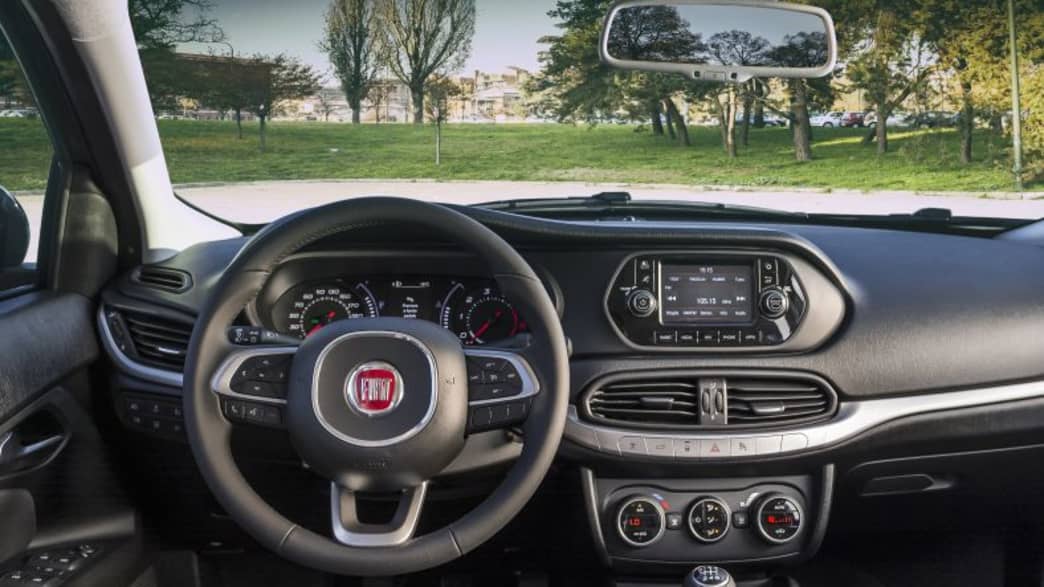 Fiat Tipo Kombi 1.6 Multijet Start&Stopp S-Design (08/17 - 08/18) 5 Fiat Tipo Kombi 1.6 Multijet Start&Stopp S-Design (08/17 - 08/18) 5