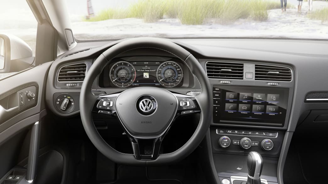 VW Golf Alltrack 2.0 TDI BMT 4MOTION DSG (7-Gang) (06/17 - 08/18) 4 VW Golf Alltrack 2.0 TDI BMT 4MOTION DSG (7-Gang) (06/17 - 08/18) 4