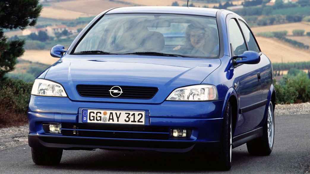 Opel Astra OPC Touringversion (11/99 - 05/01) 2 Opel Astra OPC Touringversion (11/99 - 05/01) 2