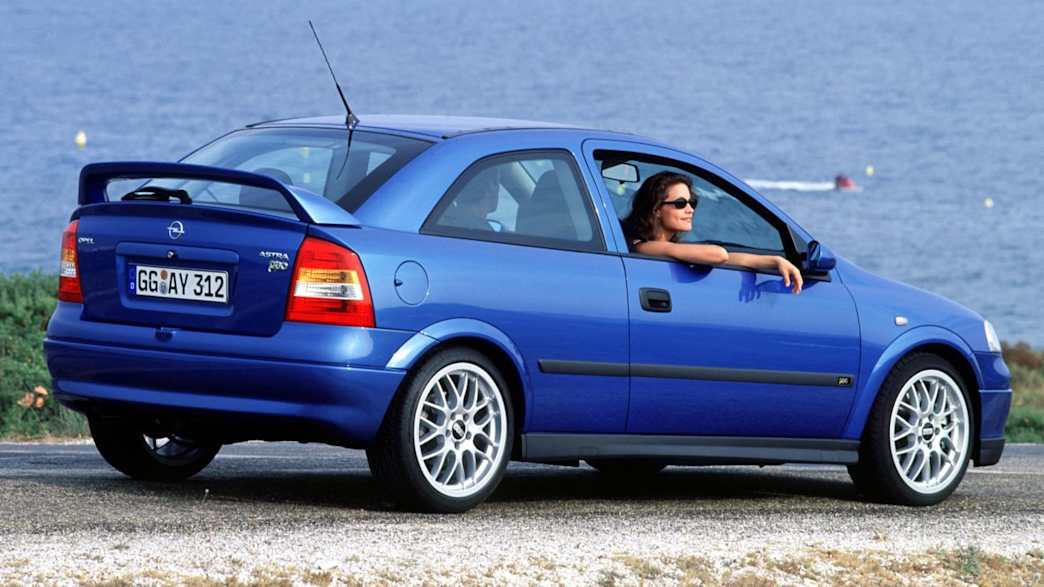 Opel Astra OPC Touringversion (11/99 - 05/01) 3 Opel Astra OPC Touringversion (11/99 - 05/01) 3