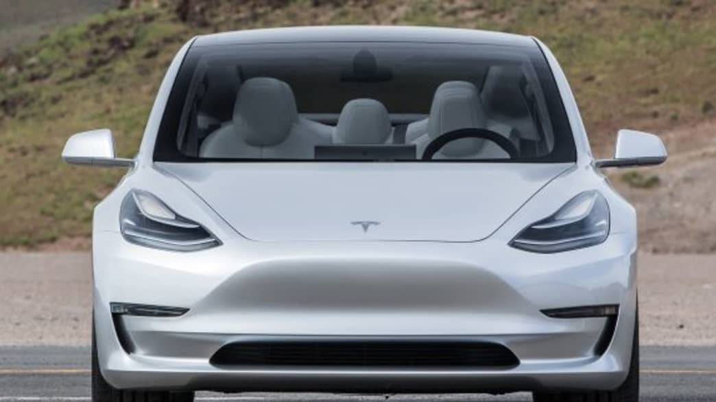 Tesla Model 3 Long Range AWD (03/19 - 11/20) 1 Tesla Model 3 Long Range AWD (03/19 - 11/20) 1