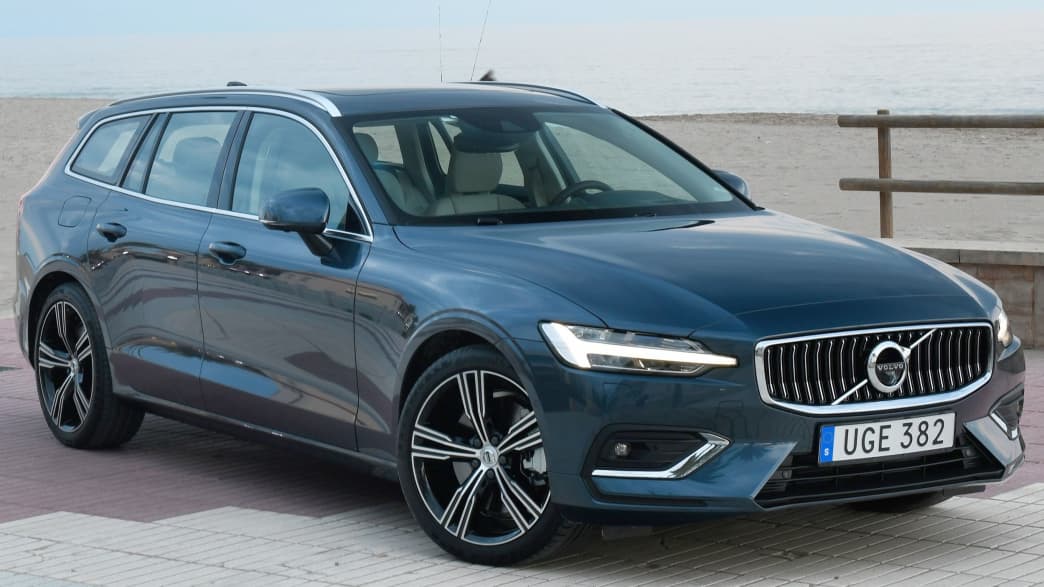 Volvo V60 T6 Twin Engine Inscription AWD Geartronic (01/20 - 03/20) 1 Volvo V60 T6 Twin Engine Inscription AWD Geartronic (01/20 - 03/20) 1