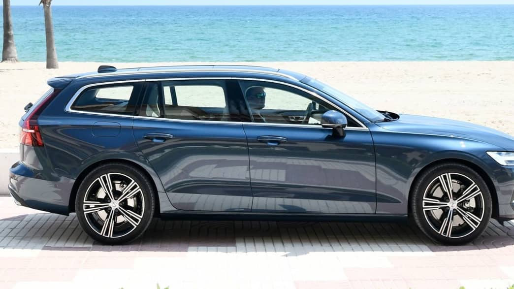 Volvo V60 T6 Twin Engine Inscription AWD Geartronic (01/20 - 03/20) 3 Volvo V60 T6 Twin Engine Inscription AWD Geartronic (01/20 - 03/20) 3