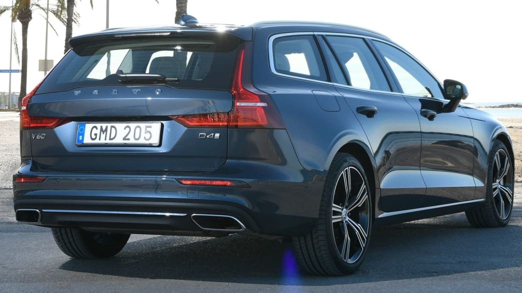 Volvo V60 T6 Twin Engine Inscription AWD Geartronic (01/20 - 03/20) 4 Volvo V60 T6 Twin Engine Inscription AWD Geartronic (01/20 - 03/20) 4