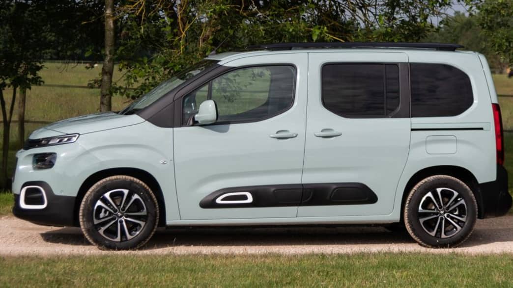 Citroen Berlingo Kombi XL BlueHDi 130 Stop&Start Shine EAT8 (5-Sitzer) (03/20 - 11/20) 3 Citroen Berlingo Kombi XL BlueHDi 130 Stop&Start Shine EAT8 (5-Sitzer) (03/20 - 11/20) 3