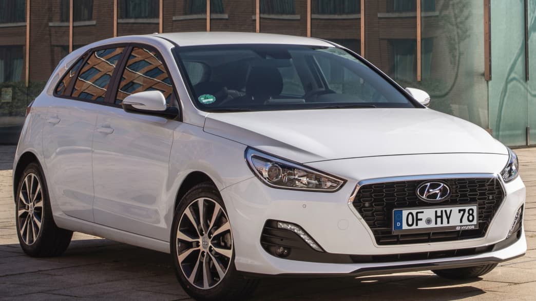 Hyundai i30 1.6 CRDi YES! DCT (01/19 - 04/19) 1 Hyundai i30 1.6 CRDi YES! DCT (01/19 - 04/19) 1