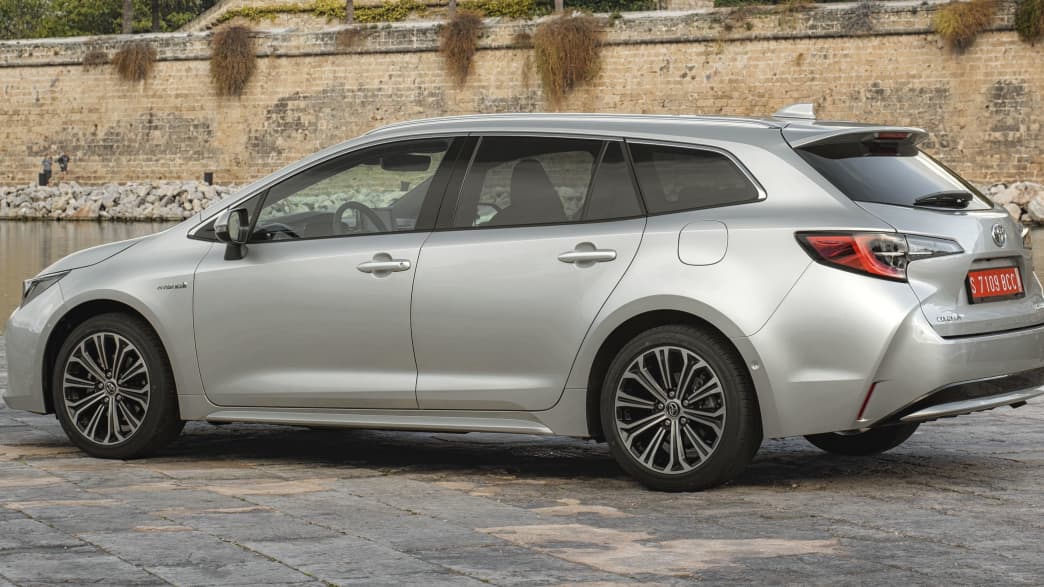 Toyota Corolla Touring Sports 1.2T Team Deutschland (09/20 - 10/21) 3 Toyota Corolla Touring Sports 1.2T Team Deutschland (09/20 - 10/21) 3